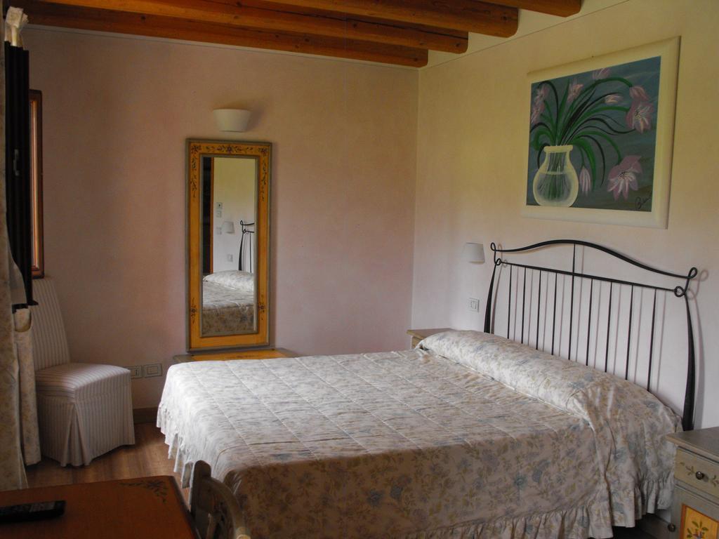 Agriturismo Althea Vittorio Veneto Zimmer foto